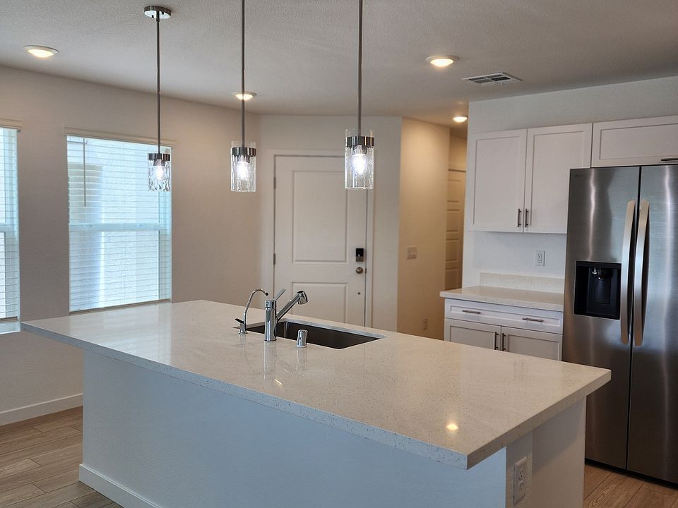 1st image of 531 Bellum Dr
