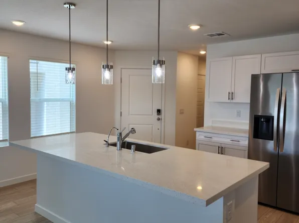 531 Bellum Dr, Henderson, NV 89011