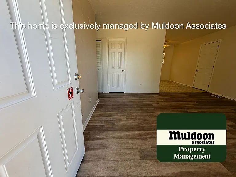 4430 Drummond Cir — Photo 2