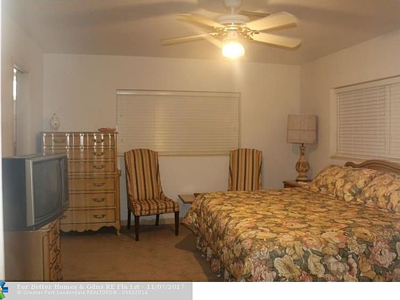 3rd image of 2733 NE 29th Ct