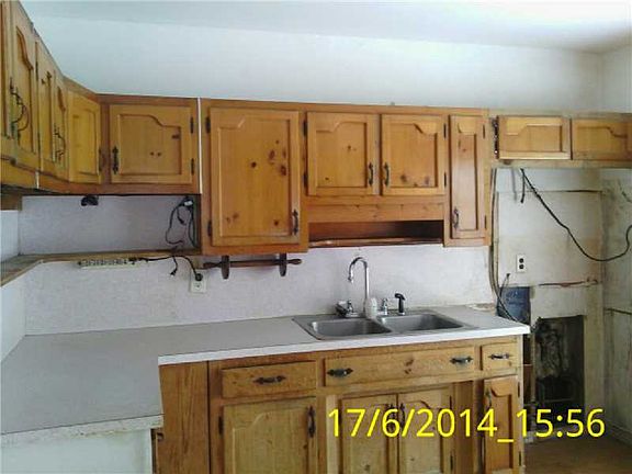 4th image of 2439 1st Ct SE