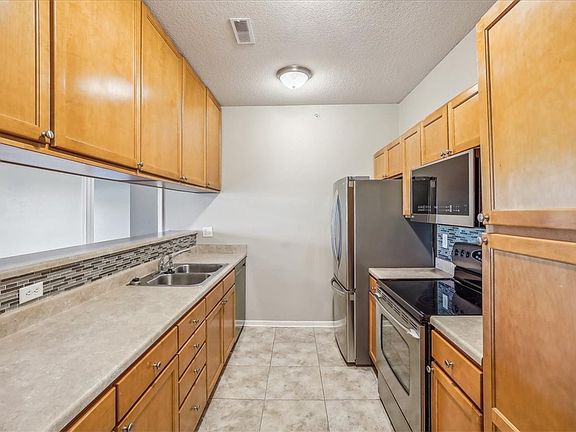 3rd image of 6350 Coachlight Dr Unit 2103