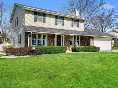 1056 Parkwood Dr, Nappanee, IN, 46550