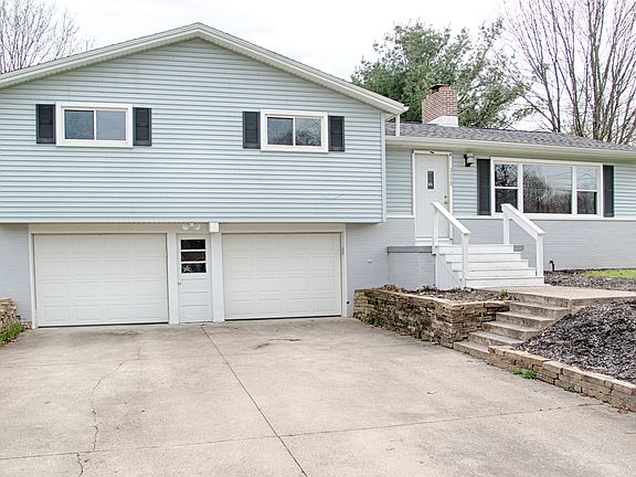 4th image of 2698 Lutz Ave
