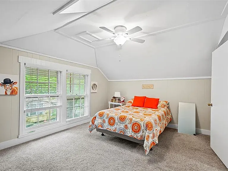 115 Ardmore Ave — Photo 10