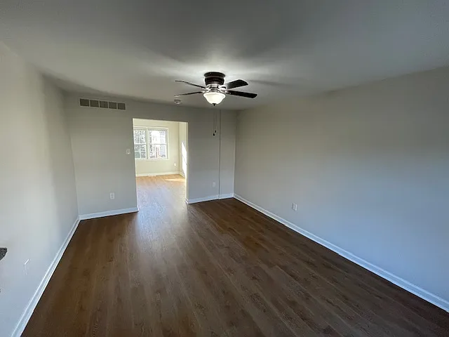 Building Photo - 3 Dunnett Ct #4B