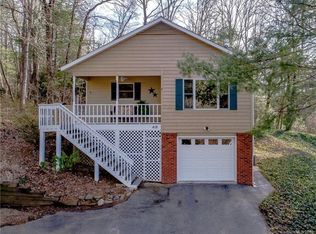 418 Cedar Ln, Arden, NC 28704