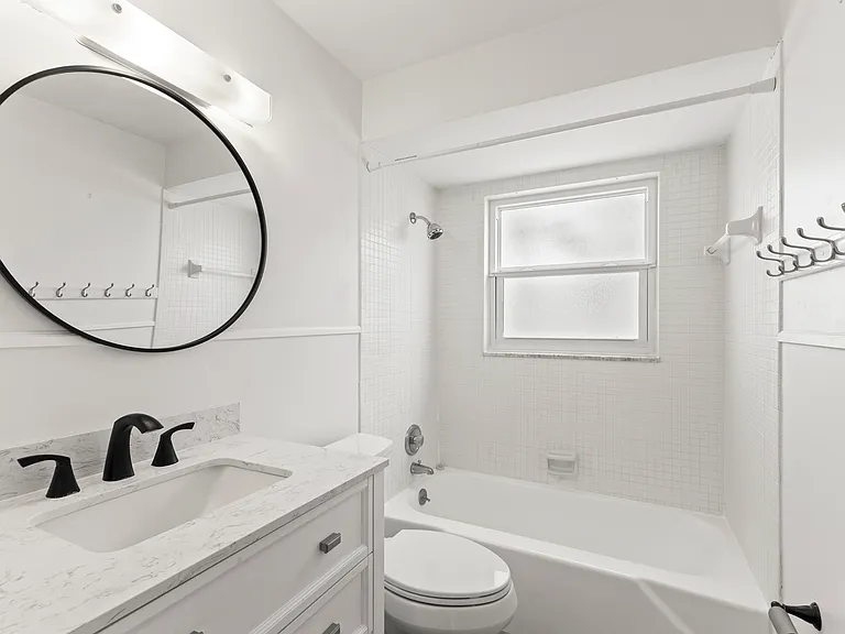 4960 Dover St NE — Photo 5
