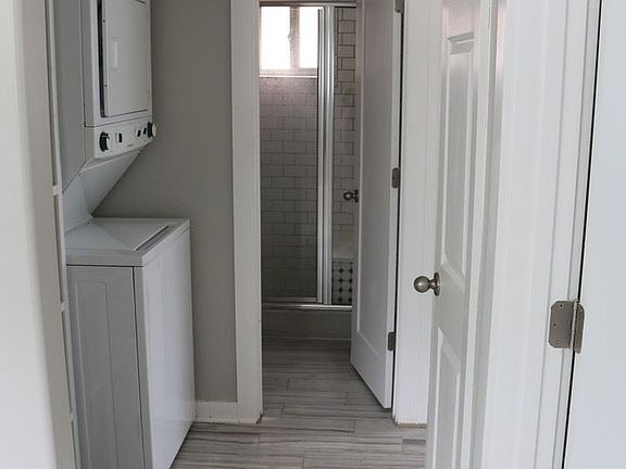 4th image of 4303 Pearl St APT 2