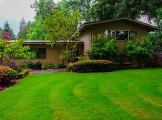 833 River Loop 1, Eugene, OR 97404