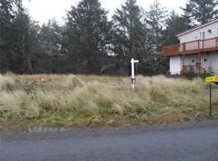 33008 J Pl, Ocean Park, WA 98640