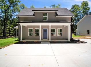 712D Glenwood St, Extension Belton, SC 29627