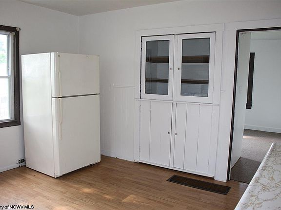5th image of 1533 Fairmont Ave