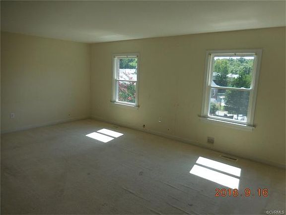 5th image of 6014 Newington Dr