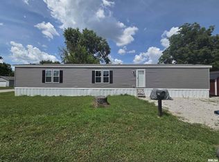 303 N Marion St, Centralia, IL 62801