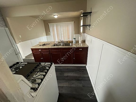 3rd image of 7552 Westminster Ave