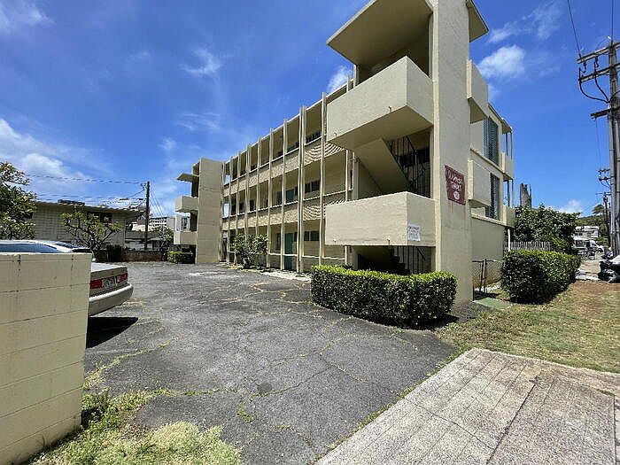 2nd image of 1143 Hassinger St APT 102