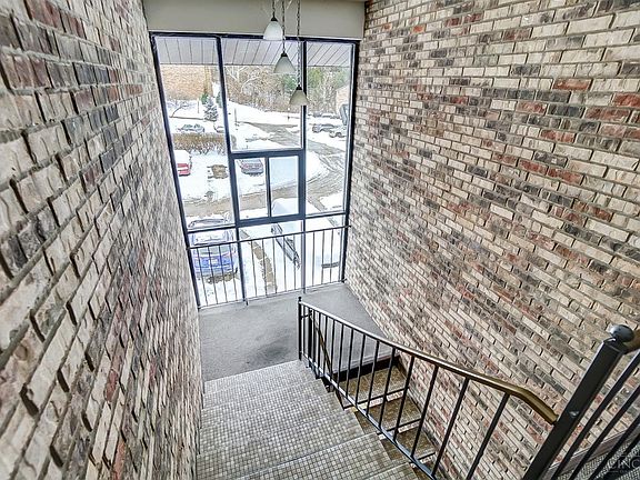 4th image of 7230 Creekview Dr APT 10