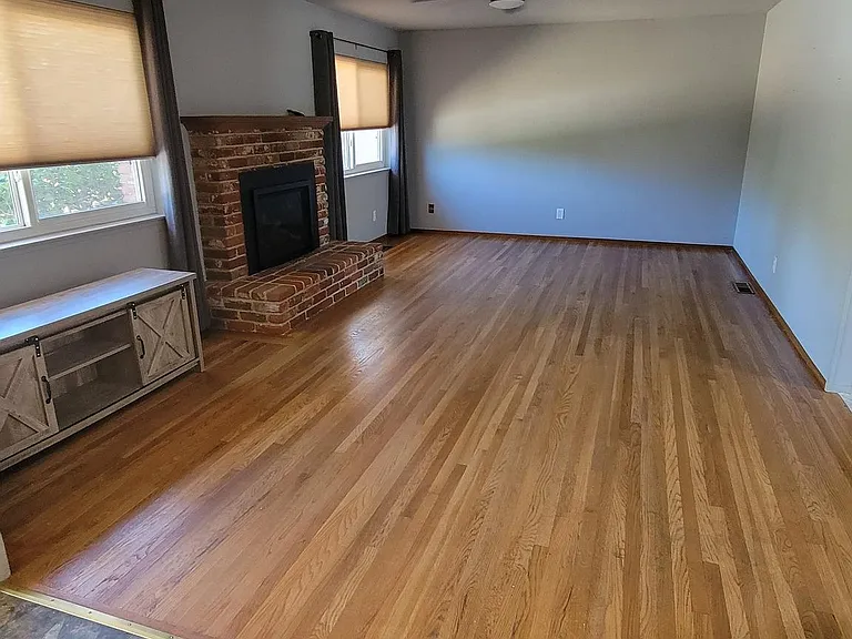 2530 W Fir Ave — Photo 6