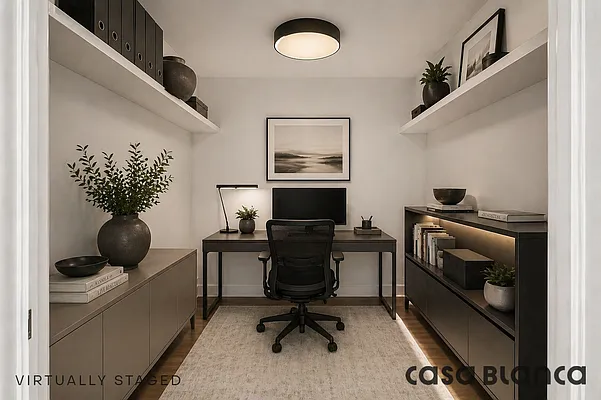 Office, photo 1