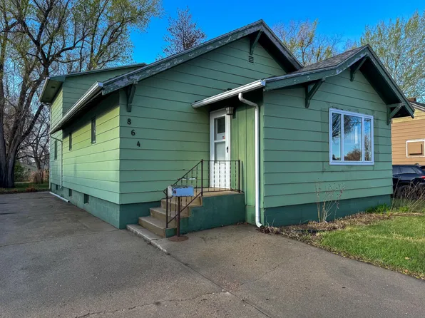 864 12th St SW, Huron, SD 57350