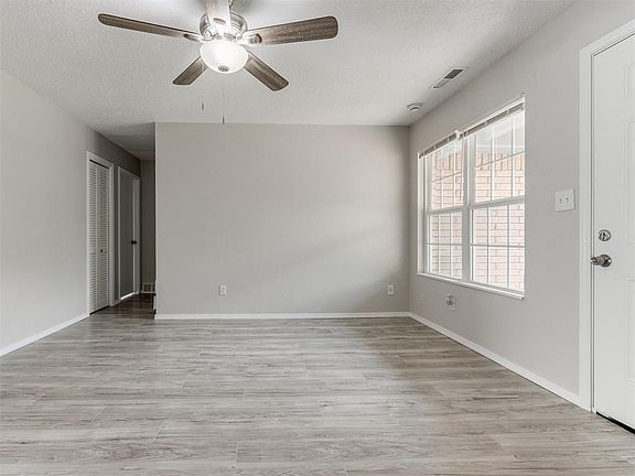 3rd image of 1108 Shalimar Dr