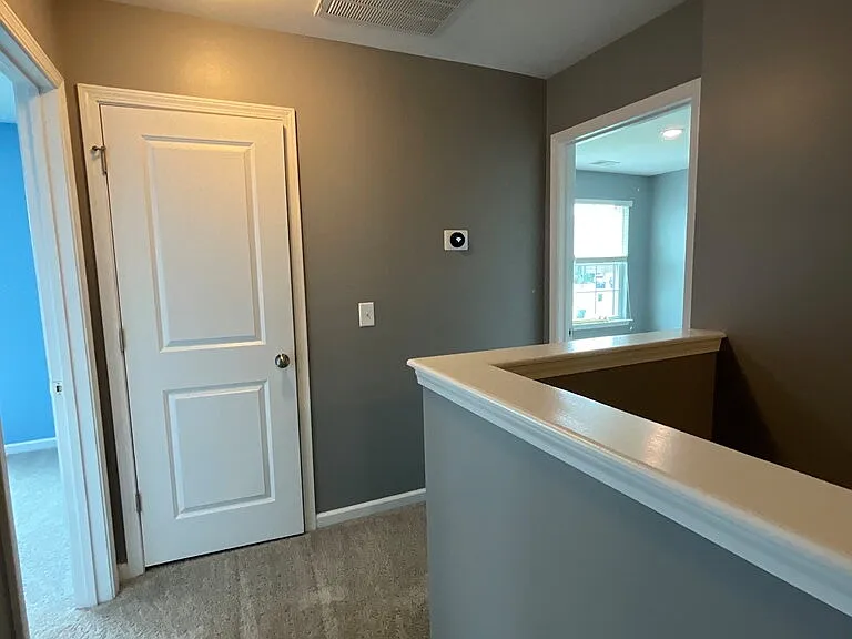 109 Redrock Ct — Photo 33
