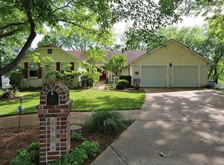 1724 Tralee Ln, Manchester, MO 63021