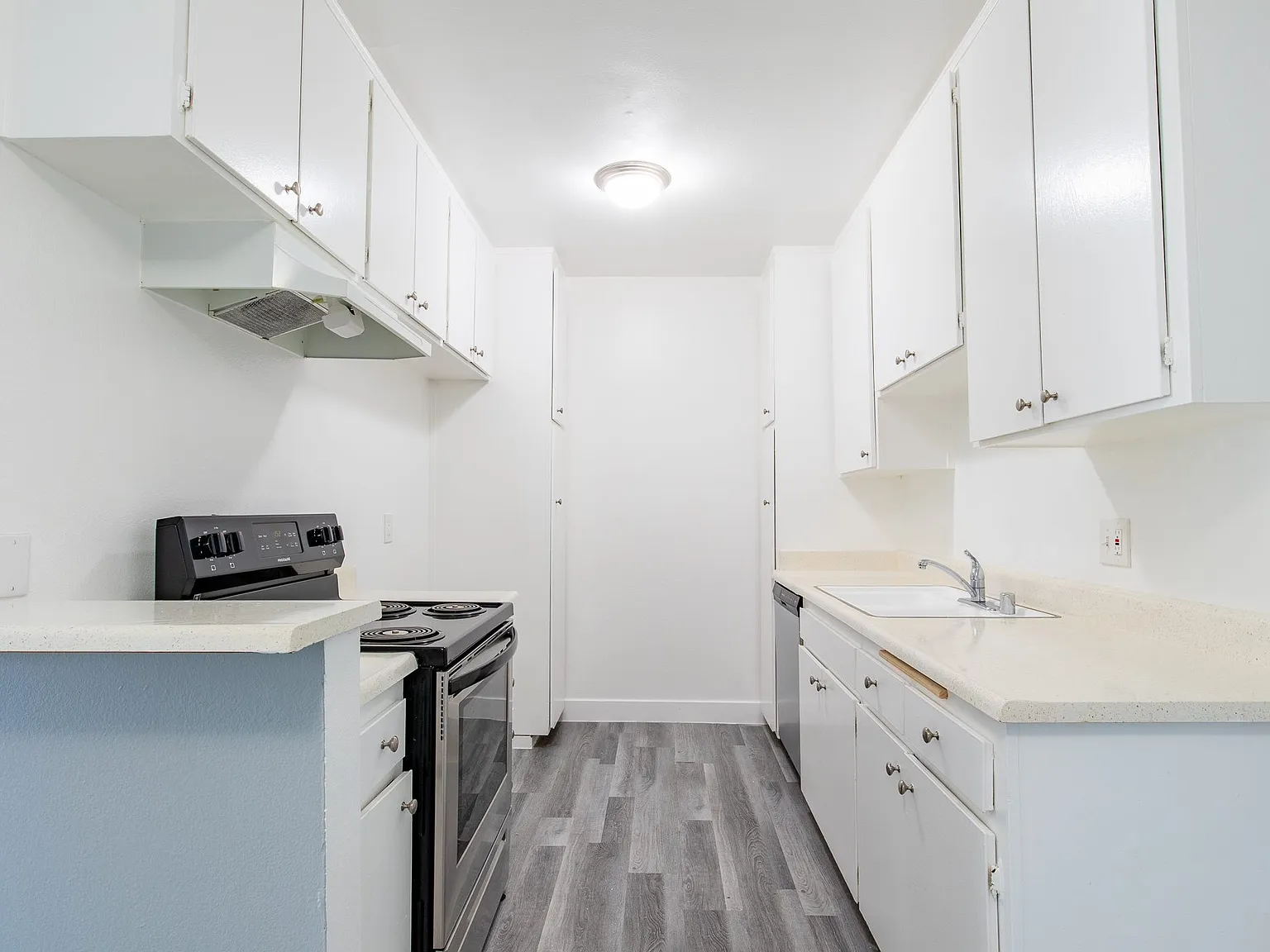 Kingsbury Apartments — Photo 3
