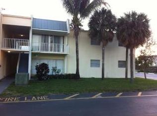 409 Executive Center Dr APT 202, West Palm Beach, FL 33401