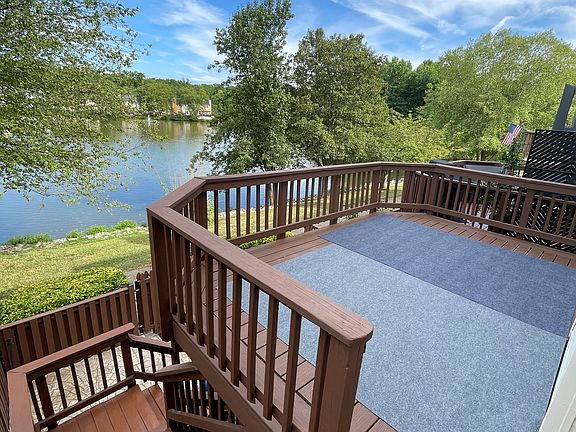3rd image of 5319 Lake Cove Ct