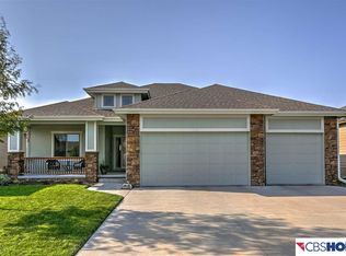 18413 Harney St, Elkhorn, NE 68022