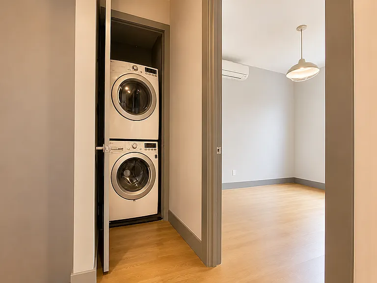 1822 Palmetto St #2L — Photo 8