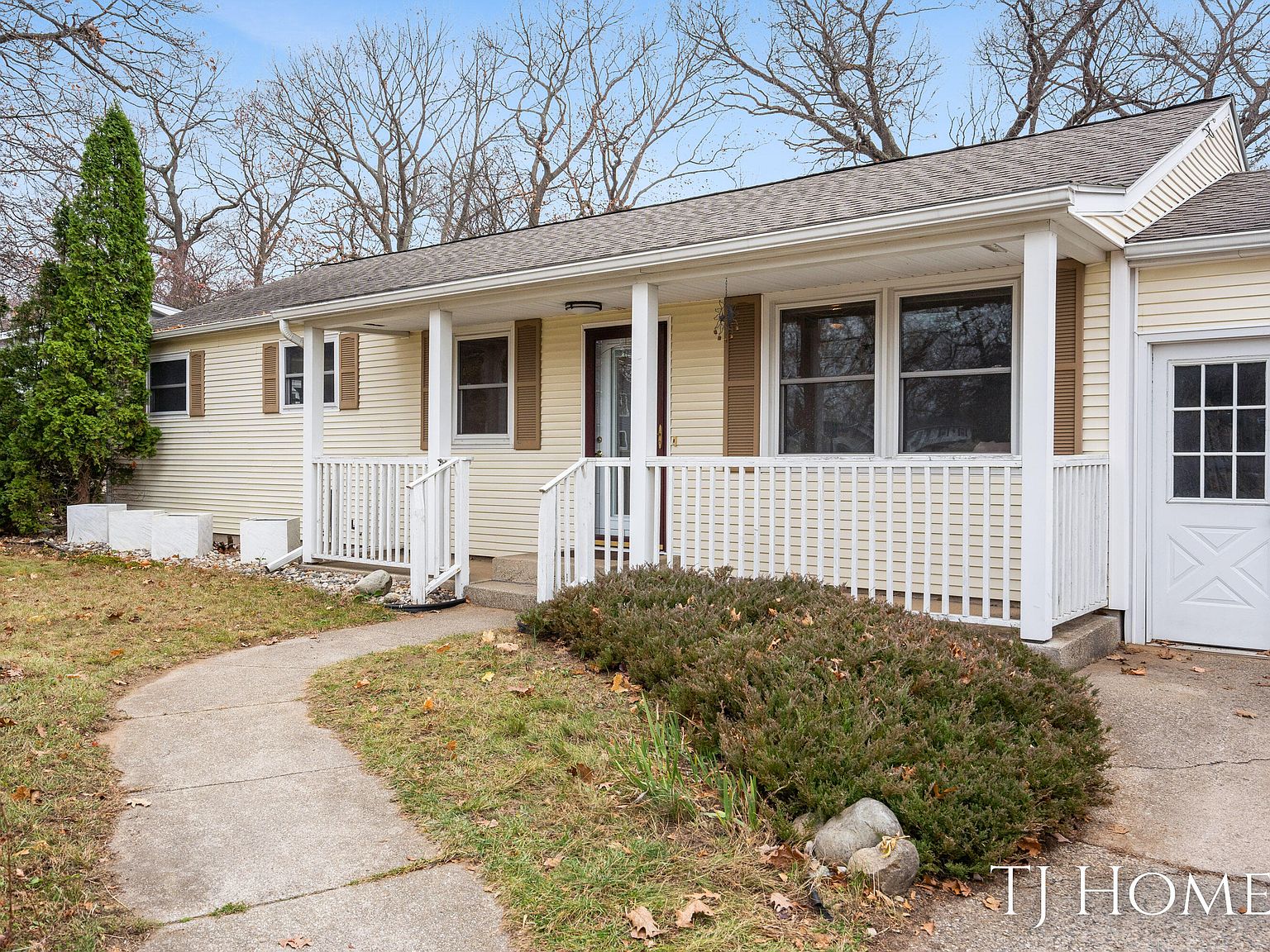 4571 Westshire Dr NW, Comstock Park, MI 49321 Zillow