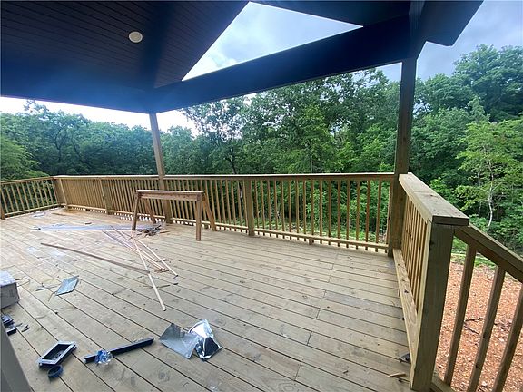 5th image of 4 Exbury Ln