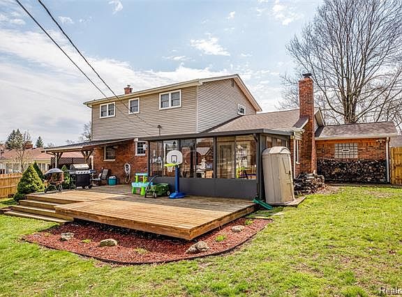 5th image of 8090 Casa Mia Dr
