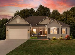 64 Fawn Dr, Scottsville, KY 42164