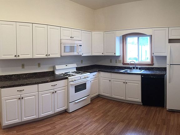 3rd image of 133 Lincoln Ave