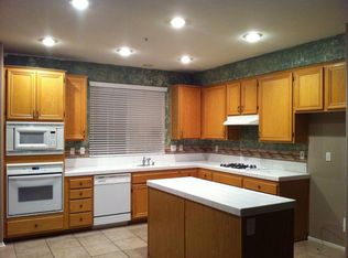 16611 Escalon Dr, Fontana, CA 92336