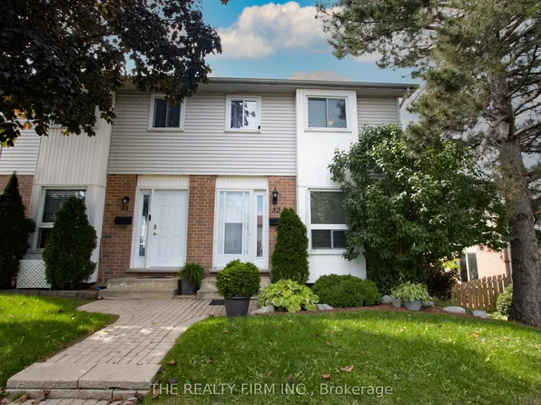 110 Deveron Cres #32, London, ON N5Z 4W7