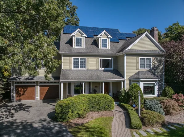 34 Middleby Rd, Lexington, MA 02421