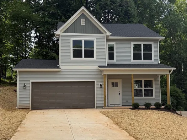 2100 Congress Ct, Kannapolis, NC 28083
