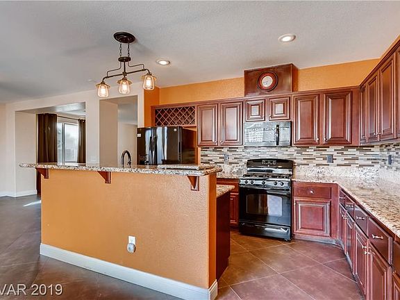 4th image of 2304 Wood Dale Ct