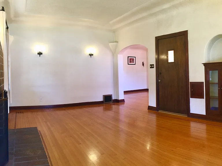 2845 E Mariquita St #2845 — Photo 2