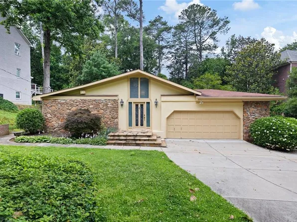 3272 Pinestream Rd NW, Atlanta, GA 30327