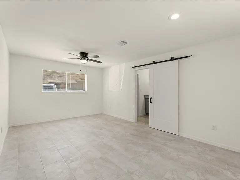 22019 Kenchester Dr — Photo 25