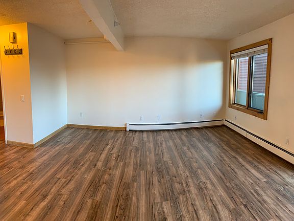 4th image of 520 Galena St #204