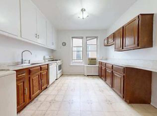 30-54 35th St #2, Astoria, NY 11103