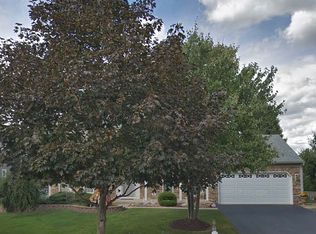 137 Cinderford Dr, Oswego, IL 60543