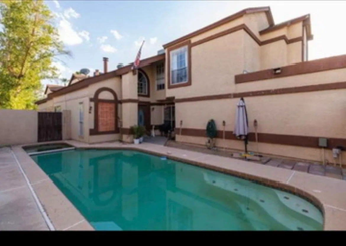 3 bed, 2.5 bath, 1780 sqft, $2,350 — Photo 2